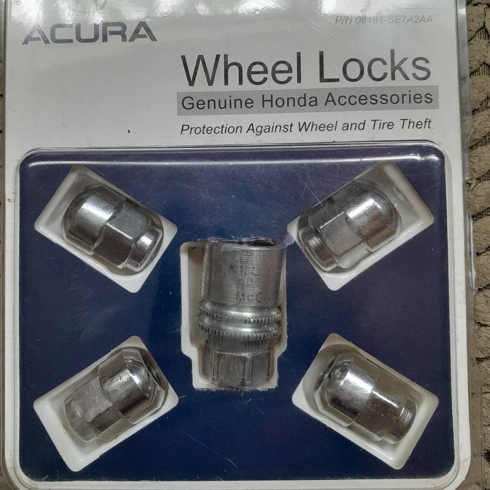 Genuine OEM Acura Chrome Wheel Lock Set Lug Nuts